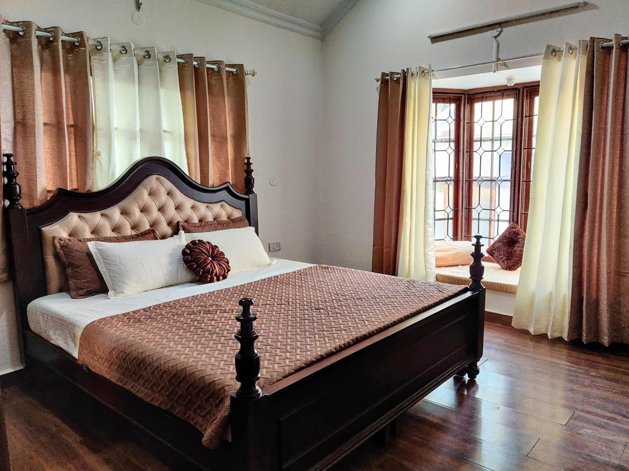 The Rustic Manor - Homestay Bangalore Buitenkant foto